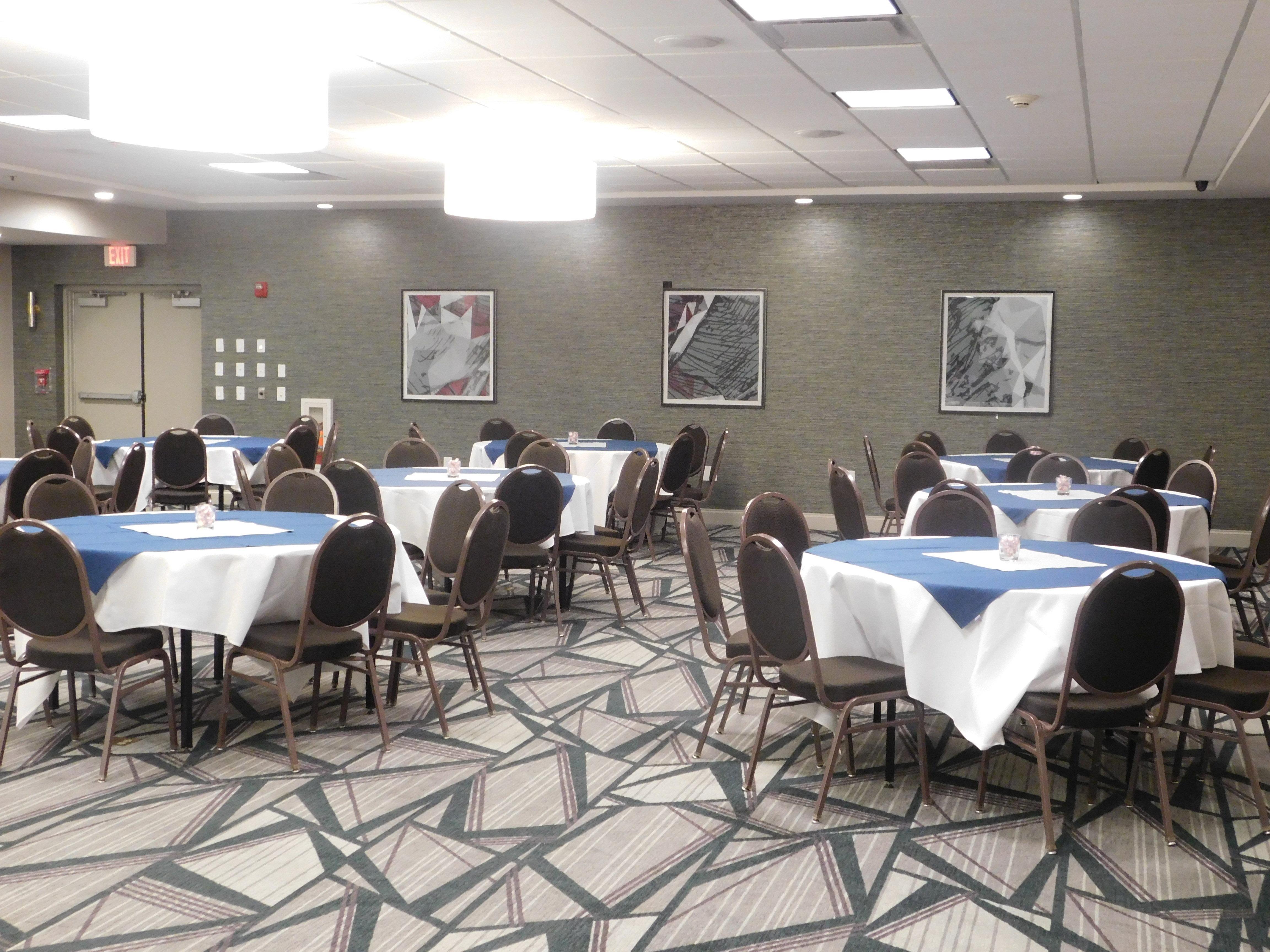Holiday Inn Hotel & Suites Rochester - Marketplace By Ihg Eksteriør billede